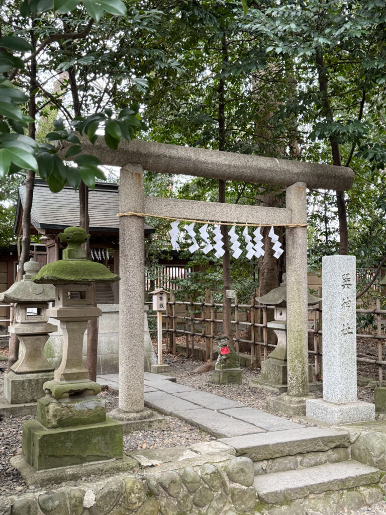 大國魂神社の境内社、巽神社