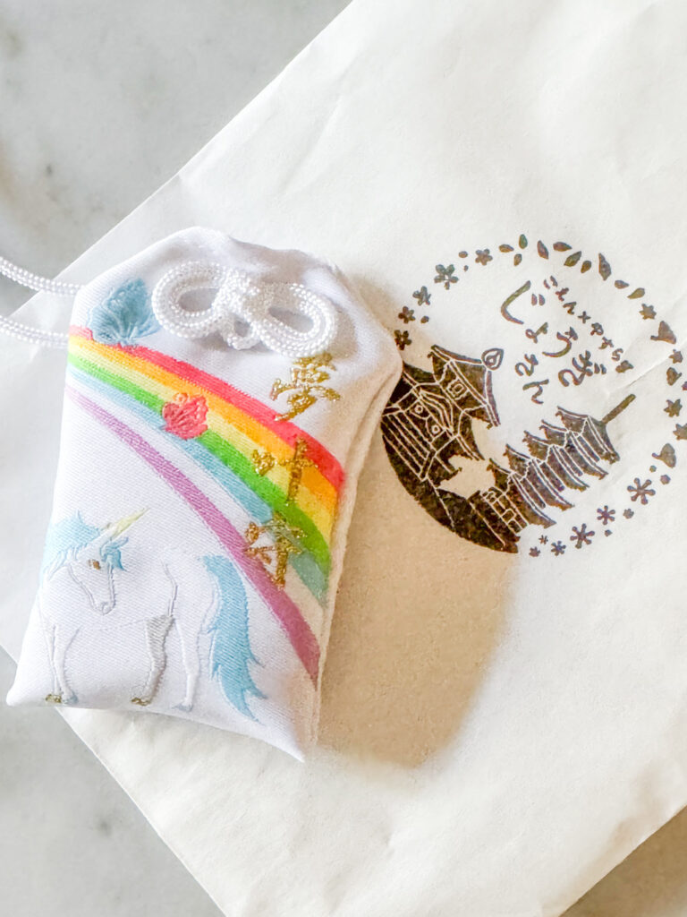 お友達から届いた福箱!午年限定お守りと油揚げ界の神・定義あぶらあげ 西方寺の限定午年お守り