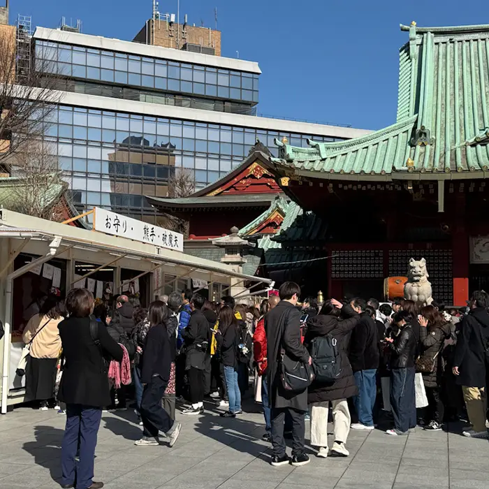 神田明神、福笹授与所の行列