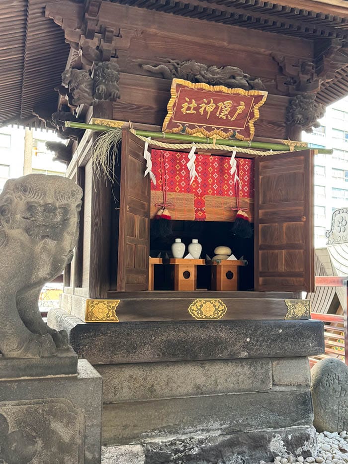 湯島天神境内社戸隠神社