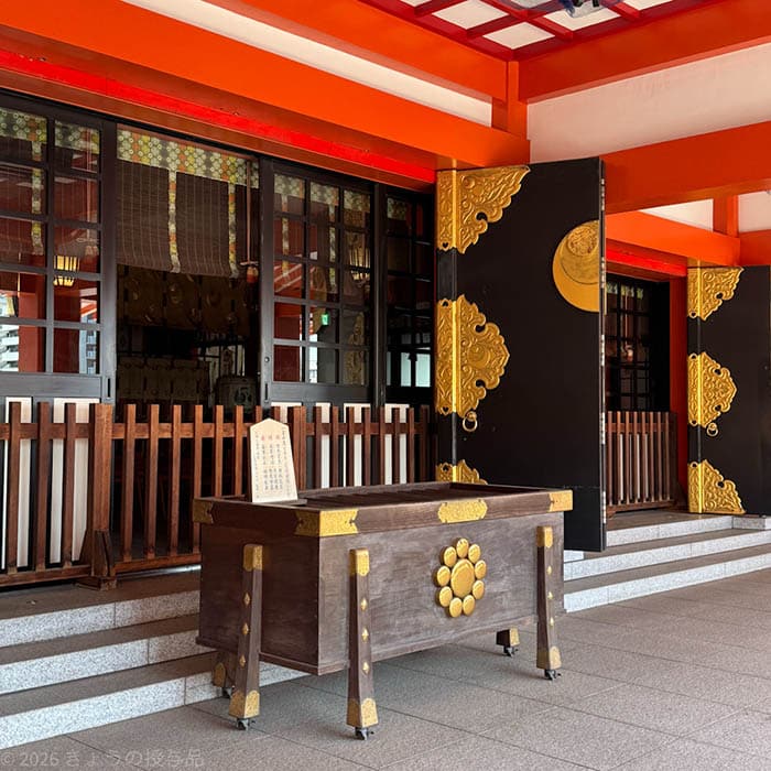 千葉神社の拝殿