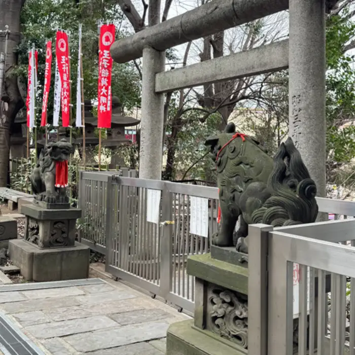 王子稲荷神社の門